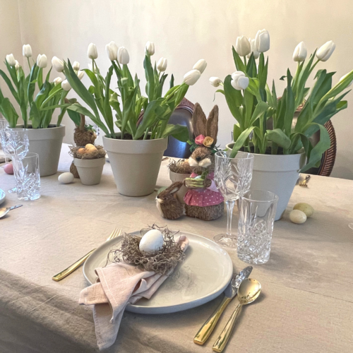 Simple Rustic Easter Tablescape